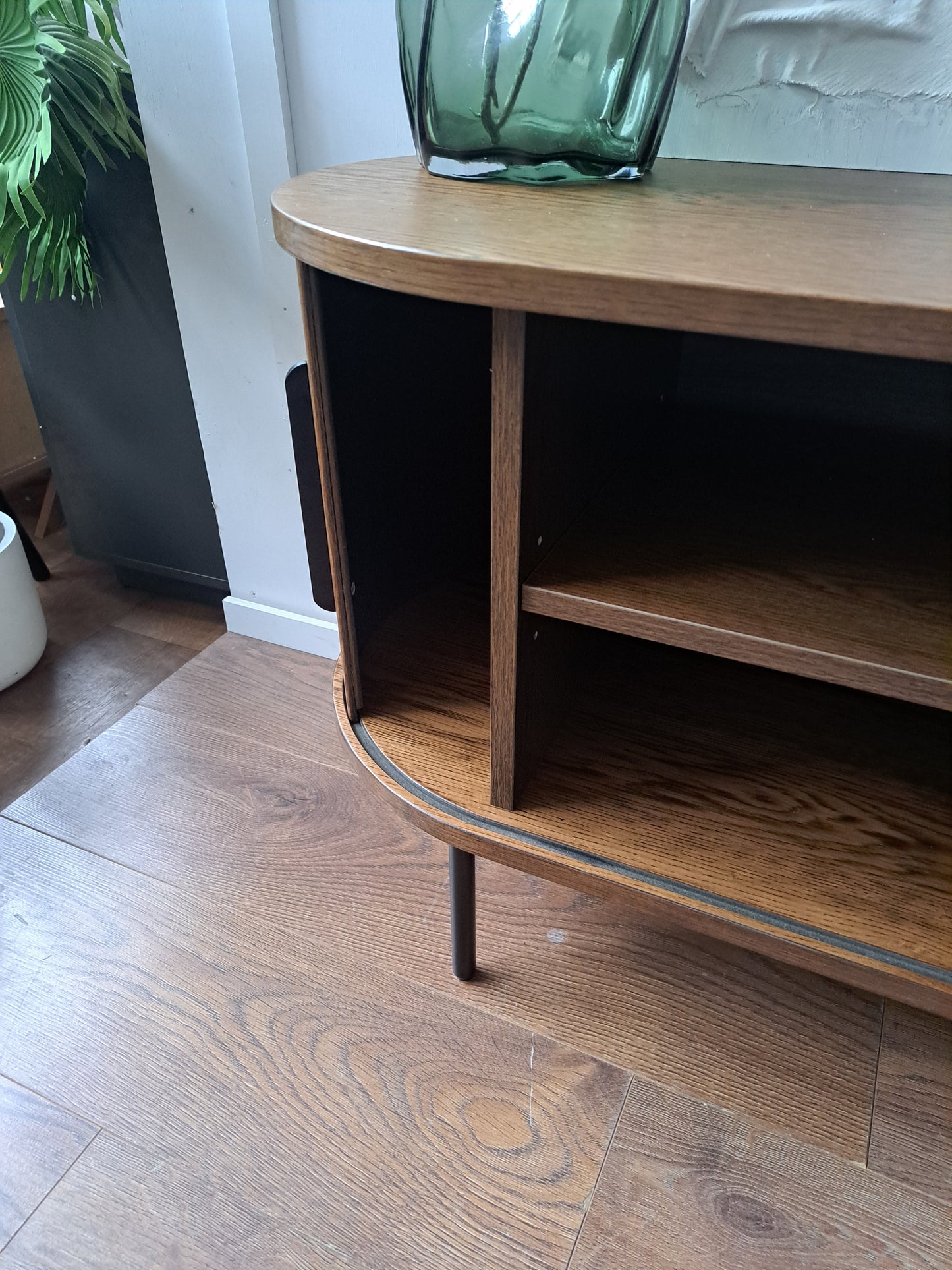 Slatted Sliding 2 Door Tv Unit Lowboard Smoked Oak / Walnut