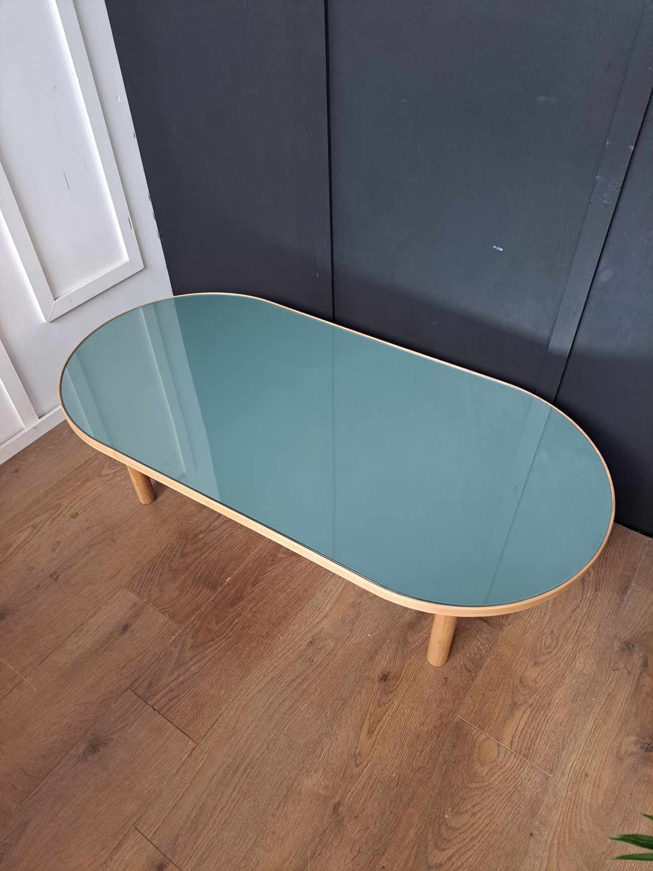 Oval Coffee Table ¦ Glass Green and Wood