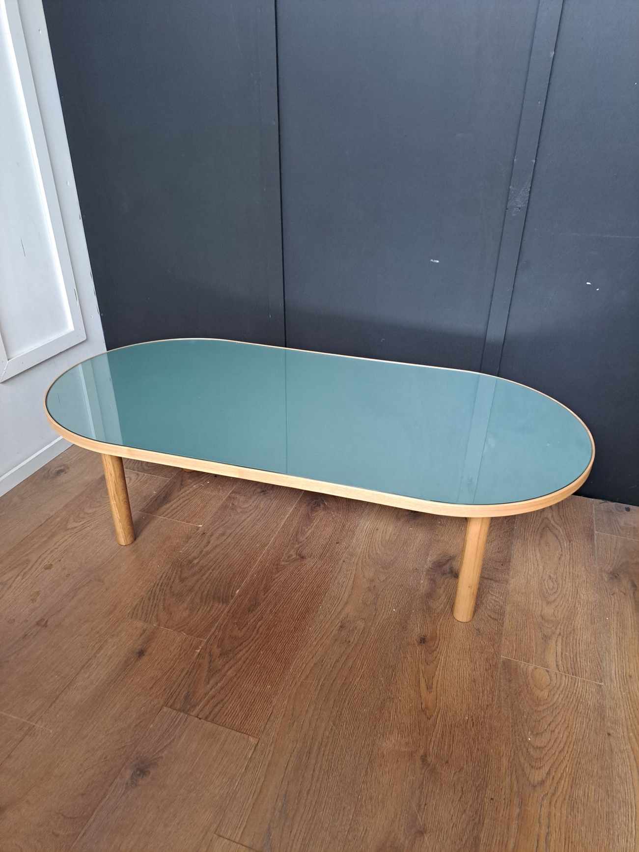Oval Coffee Table ¦ Glass Green and Wood