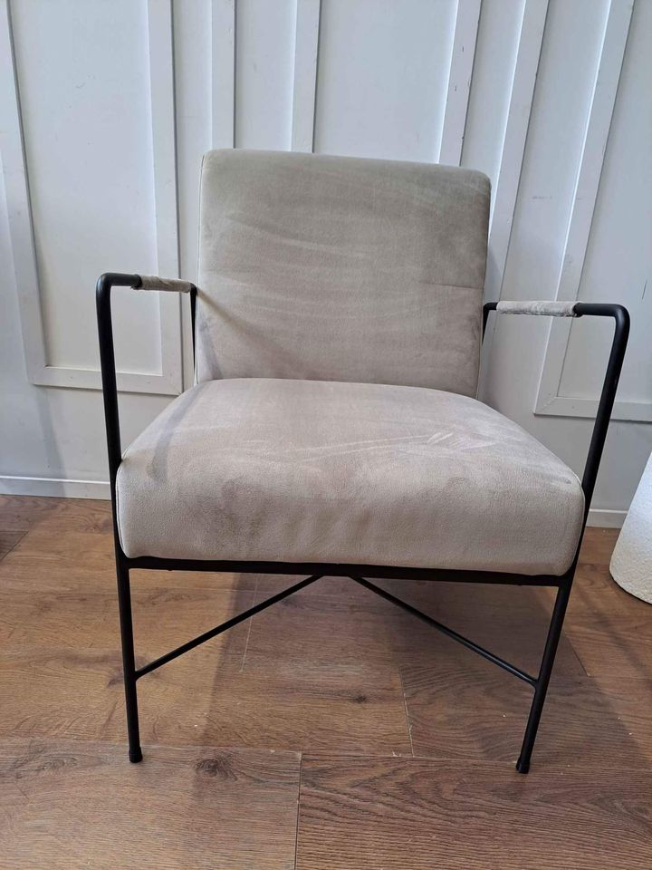 Armchair Grey Velvet and Black Metal Frame