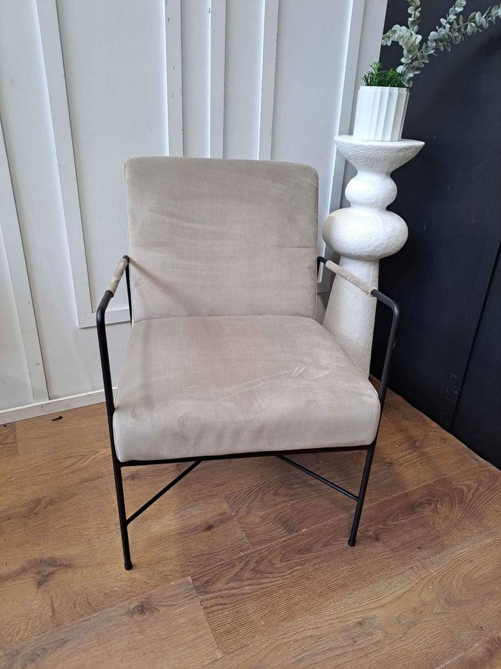 Armchair Grey Velvet and Black Metal Frame