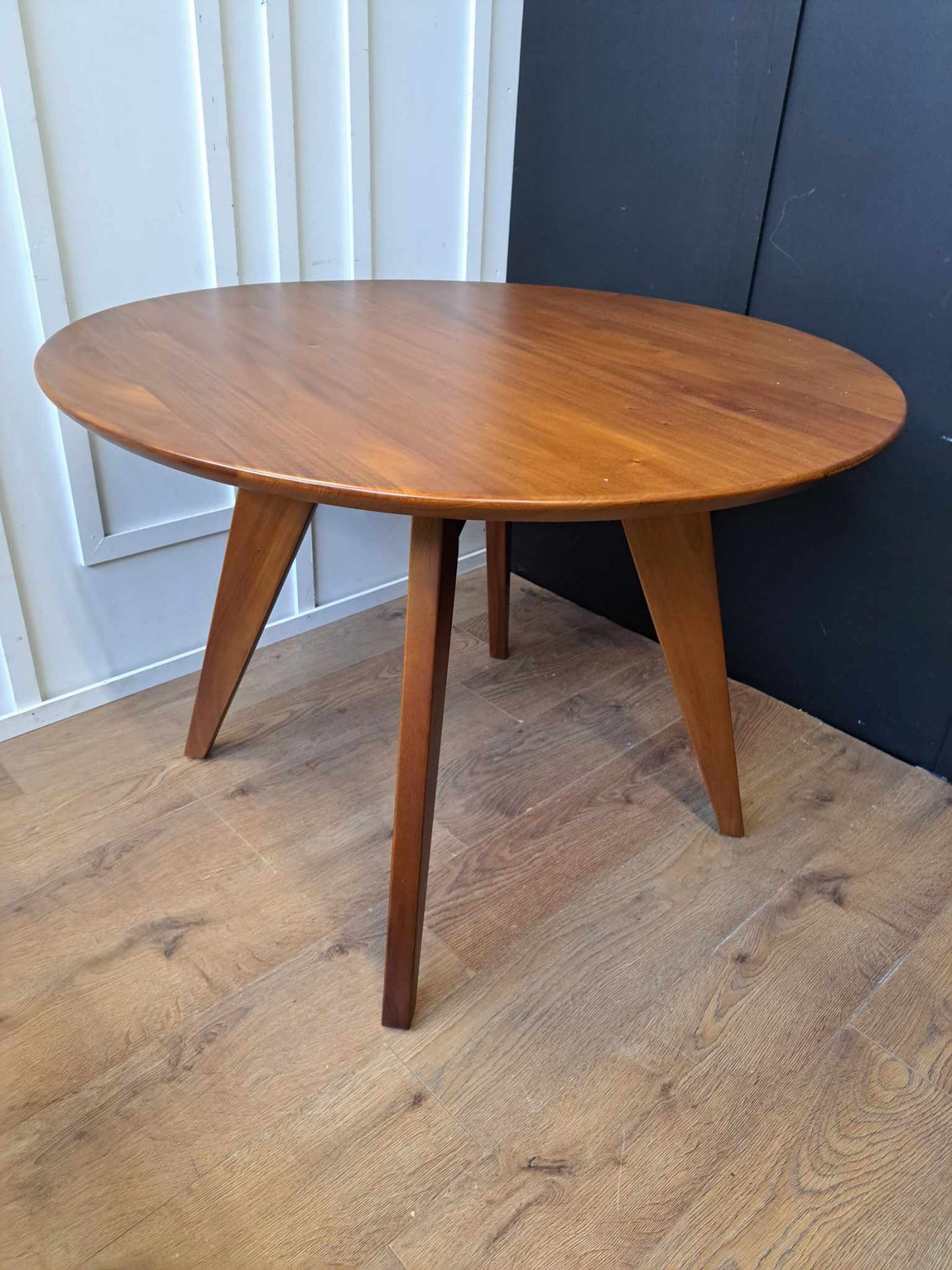 Small Round Dining Table ¦ Mahogany Solid Wood