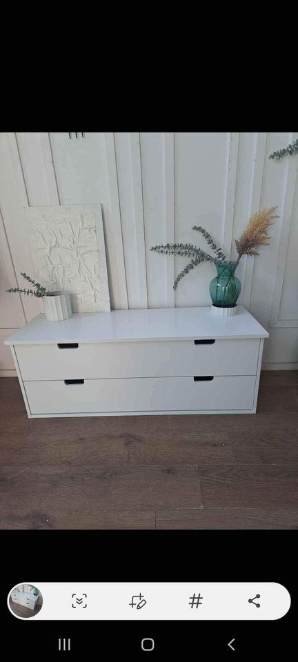 Low chest of drawers / Kids room toy storage bench