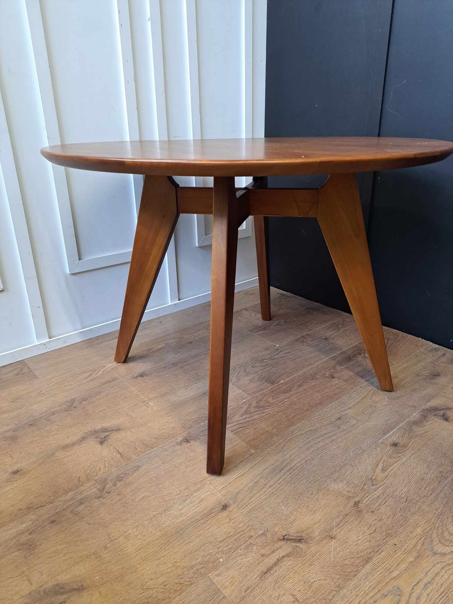 Small Round Dining Table ¦ Mahogany Solid Wood