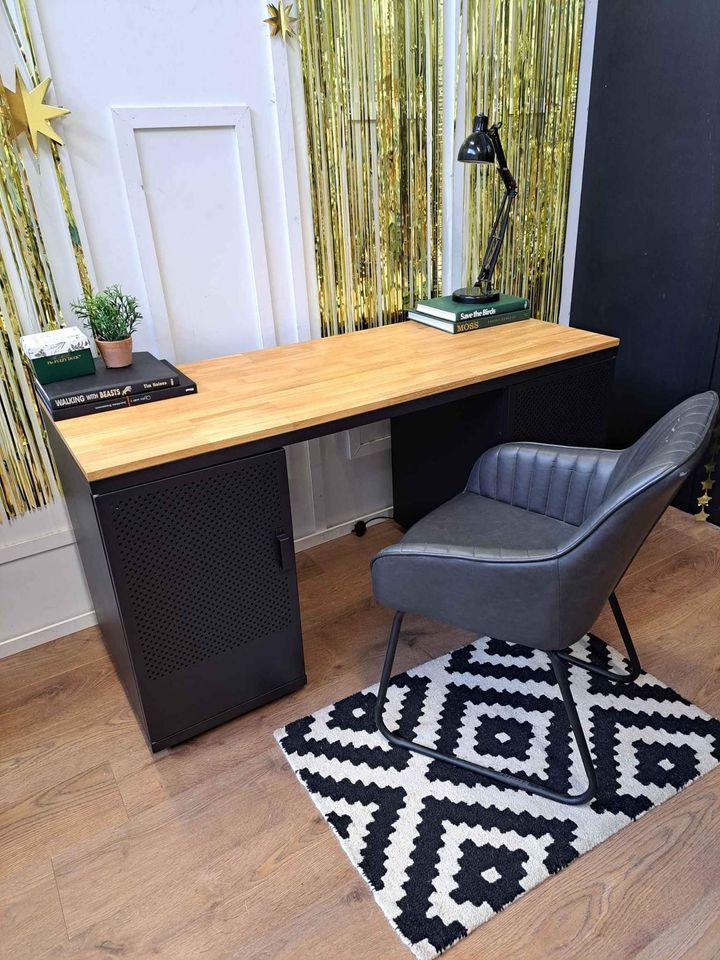 Desk Black Metal and Oak Wood