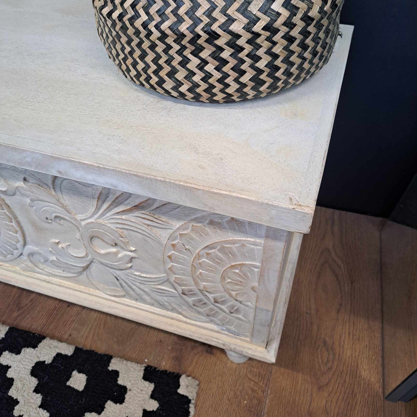 Solid Wood Carved Storage Chest / Washed White Acadia Wood Bench