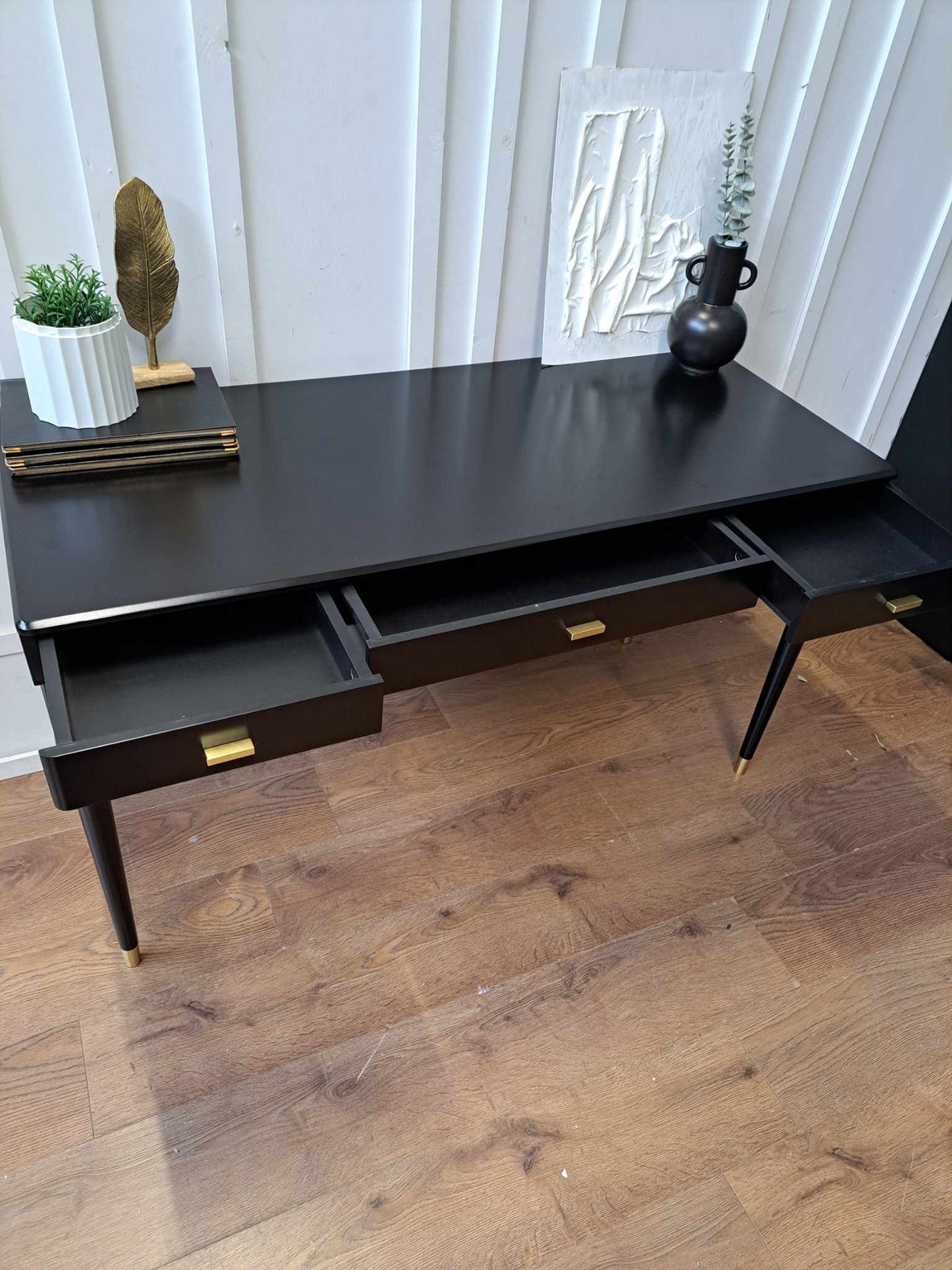 Black and Gold Large Desk with 3 Drawer / La Redoute Novani
