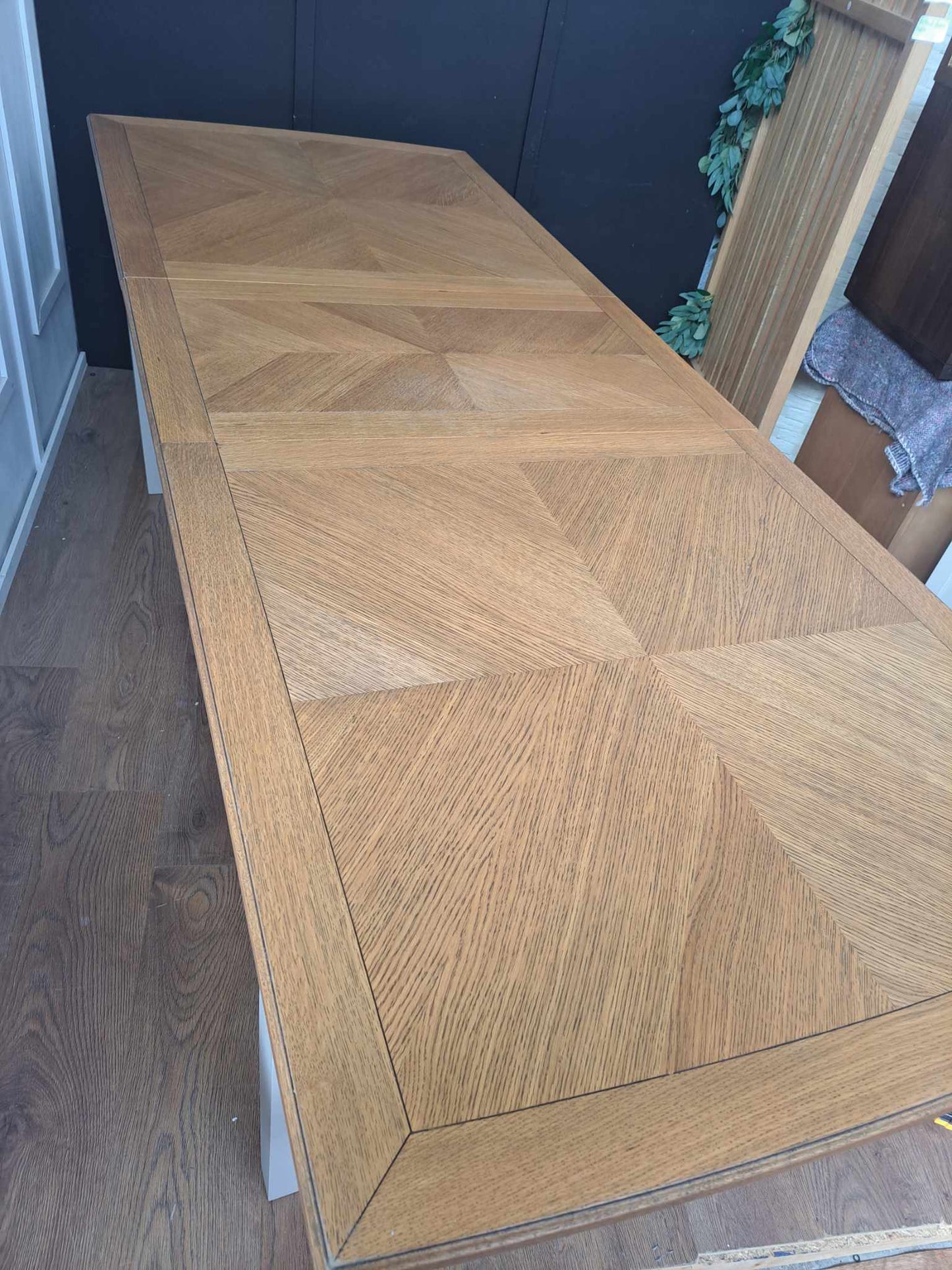 Extending Dining Table Solid Wood Grey and Oak Parquetry Top /Amelie