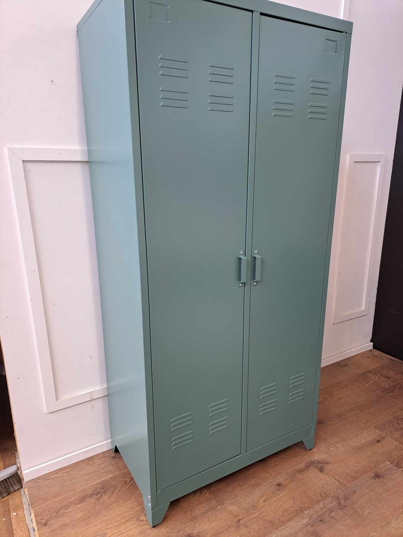 Green 2-Door Metal Wardrobe / La Redoute HIba RRP £425