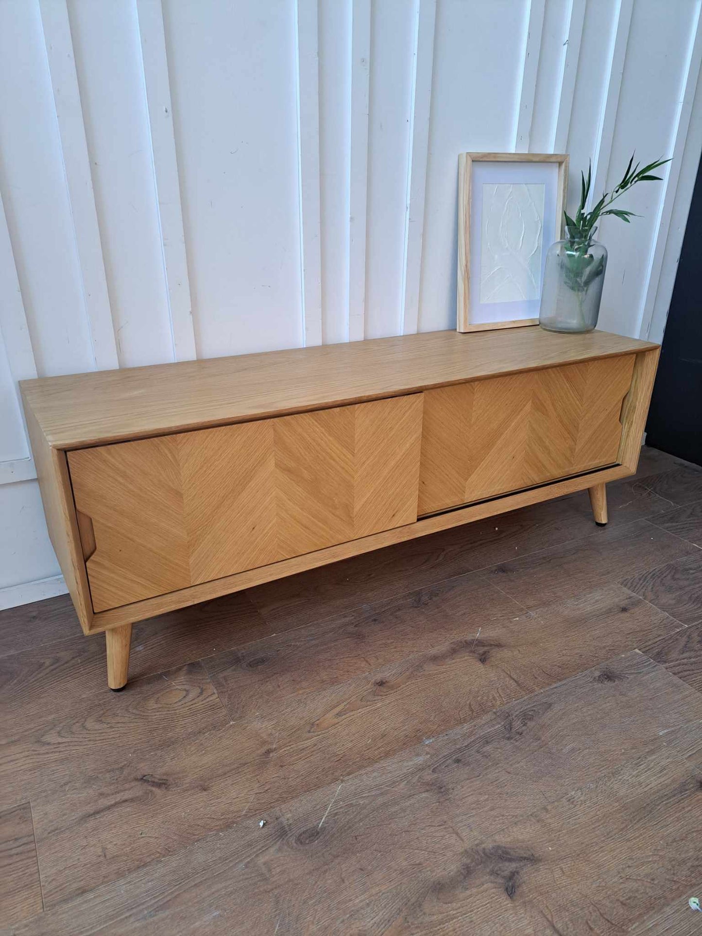 Oak Sliding Door Chevron Low TV Media Unit