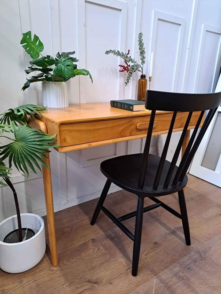 Vintage Style Desk / Solid wood wall mount with one drawer