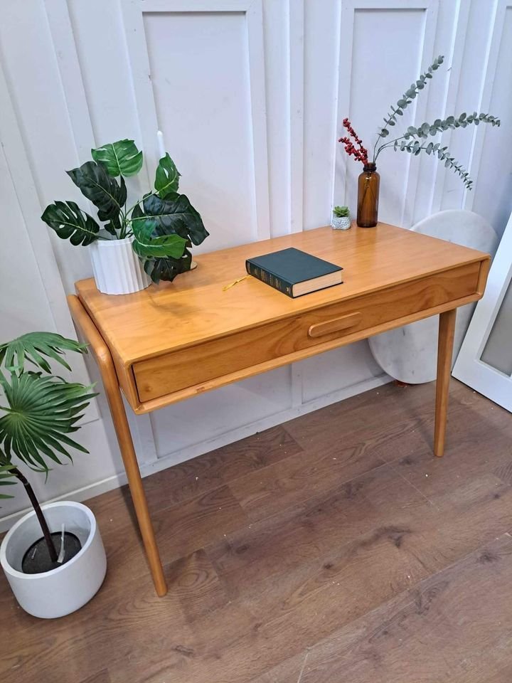 Vintage Style Desk / Solid wood wall mount with one drawer