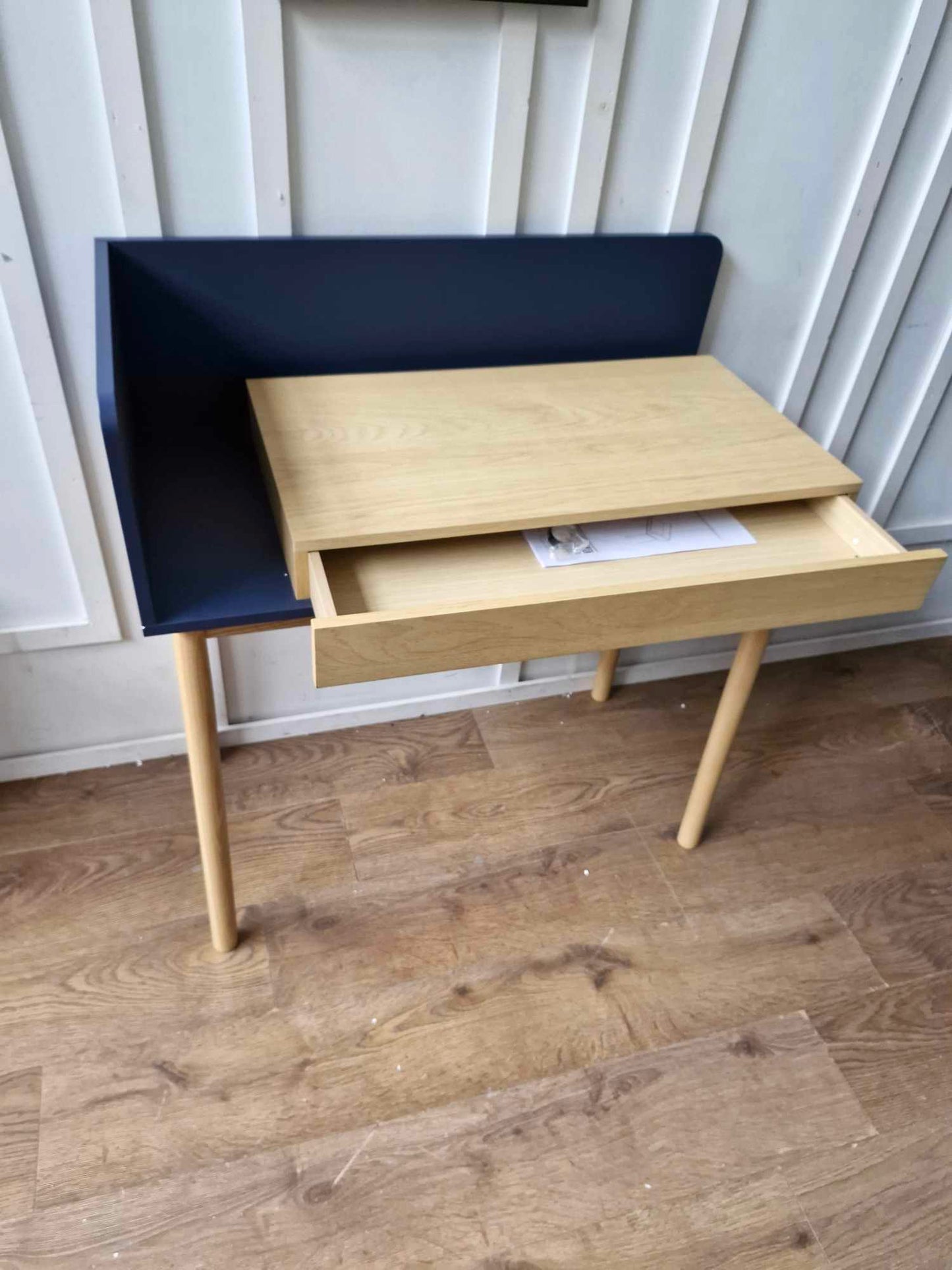 Oak and Blue Desk with 1 Drawer / La Redoute Graphy