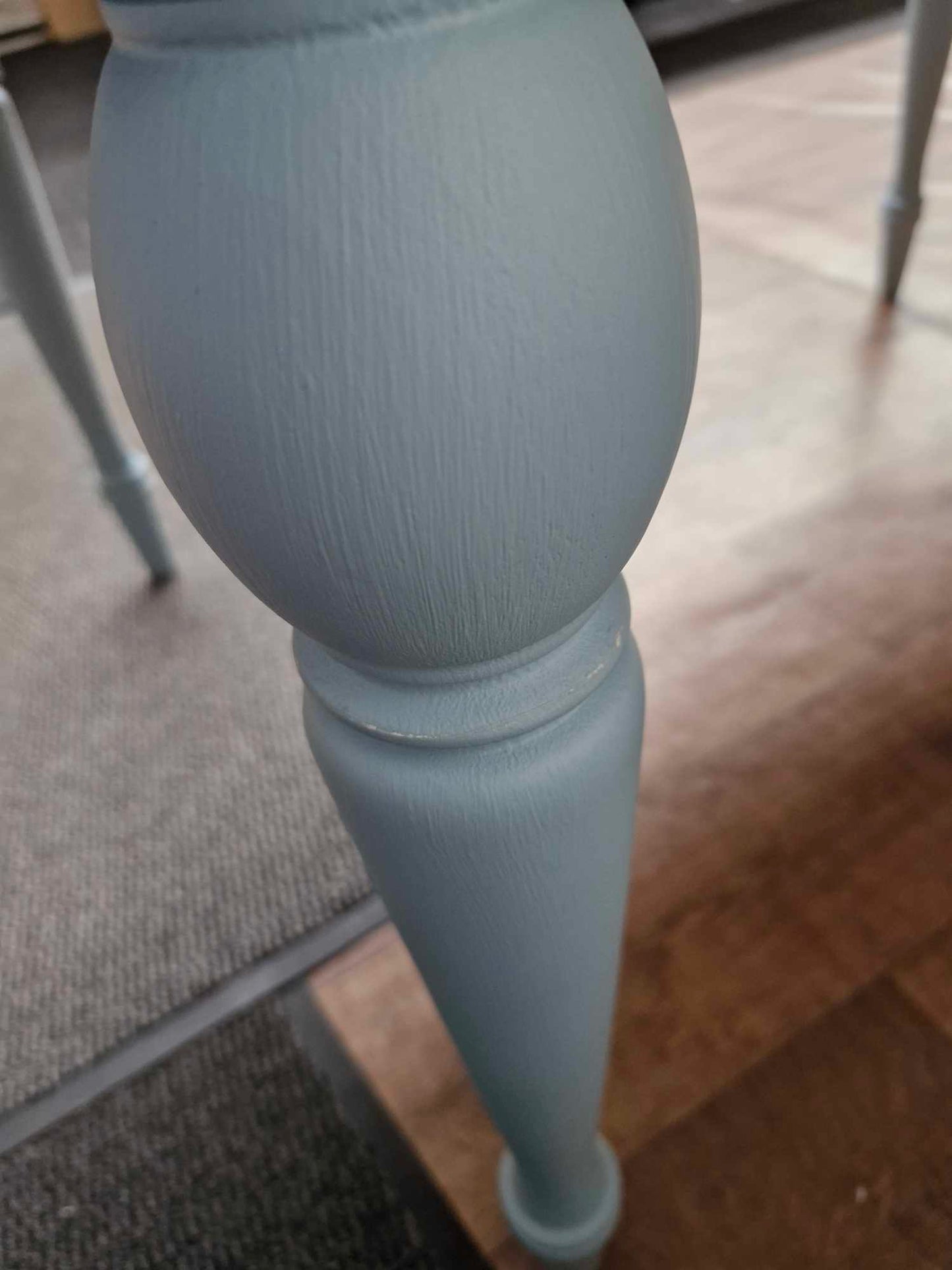 Extending Dining Table Round 4 seter to 12 seater Oval / Wood and Light Blue