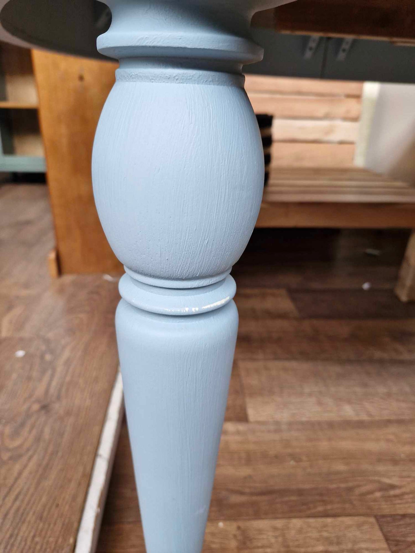 Extending Dining Table Round 4 seter to 12 seater Oval / Wood and Light Blue