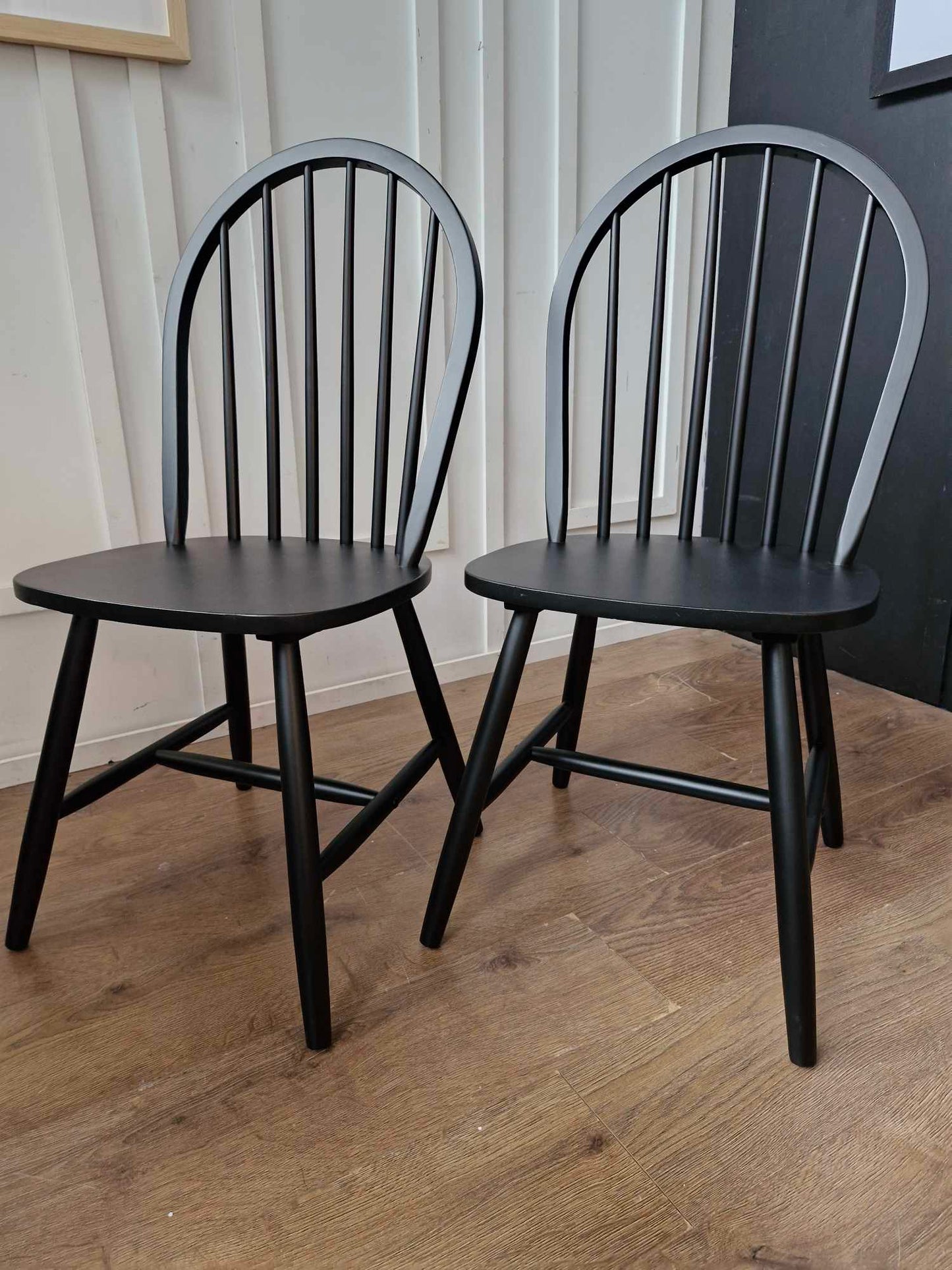 Set of 2 Black Windsor Spindle Back Wooden Dining Chairs