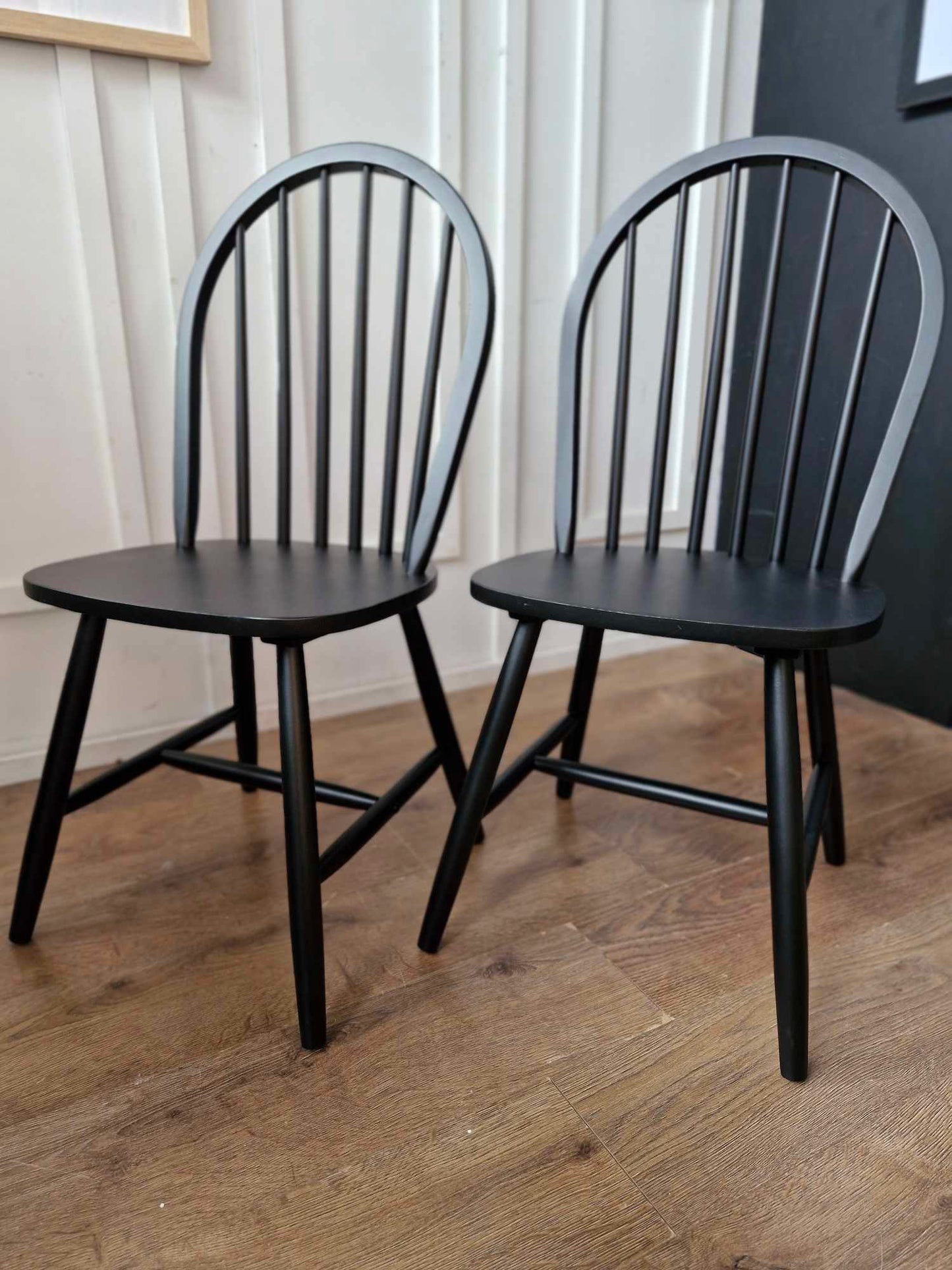 Set of 2 Black Windsor Spindle Back Wooden Dining Chairs