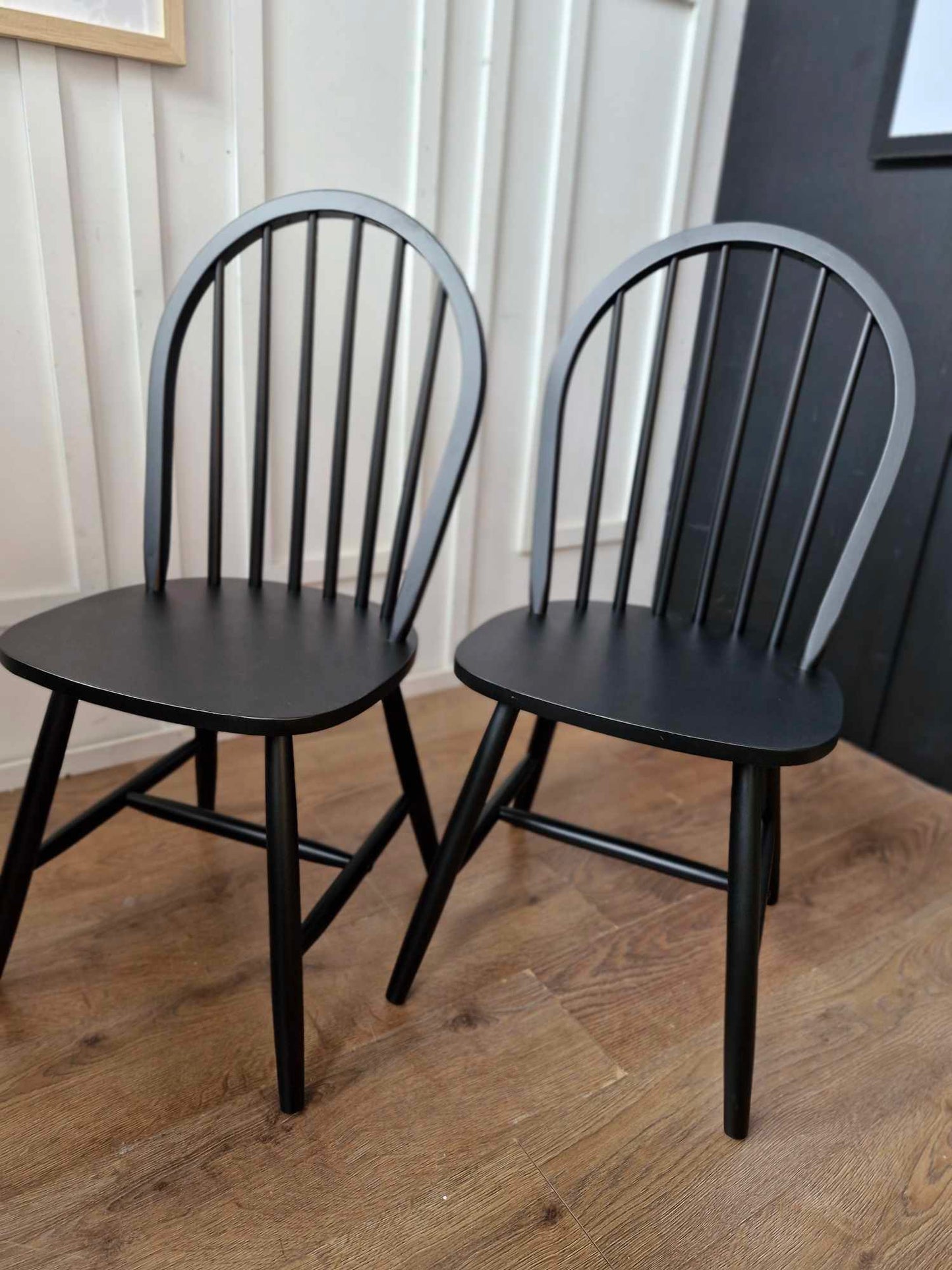 Set of 2 Black Windsor Spindle Back Wooden Dining Chairs