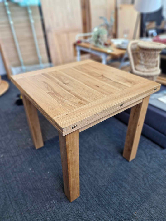 Solid Oak Square Extending Dining Table / 4-6 Seater