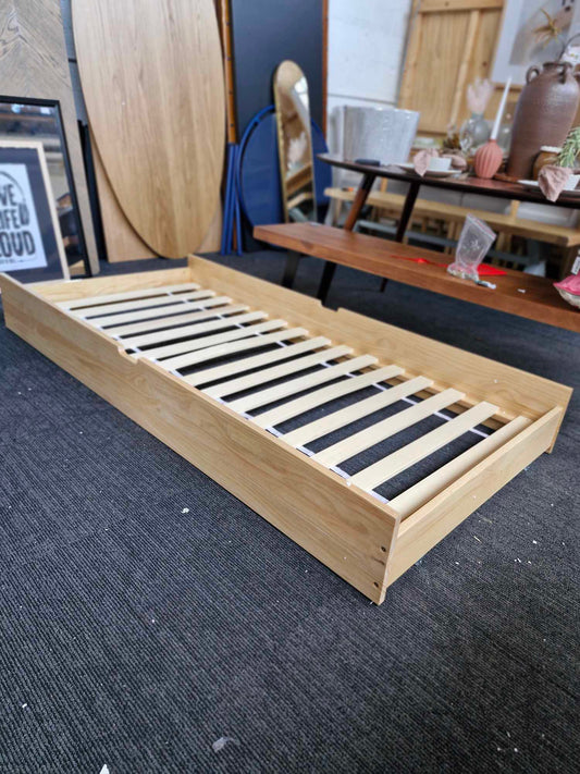 Bed Drawer for Cabin Bed / Single Drawer  pull-out bed on castors / La Redoute Spidou