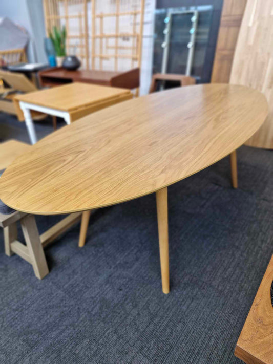 Vintage Style Oak Dining Table / La Redoute Blutante Elliptical
