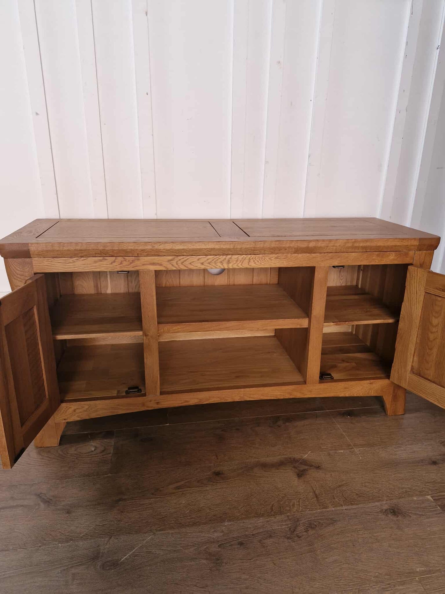 Rustic Solid Oak Large TV Unit / Oak Furnitureland Orrick