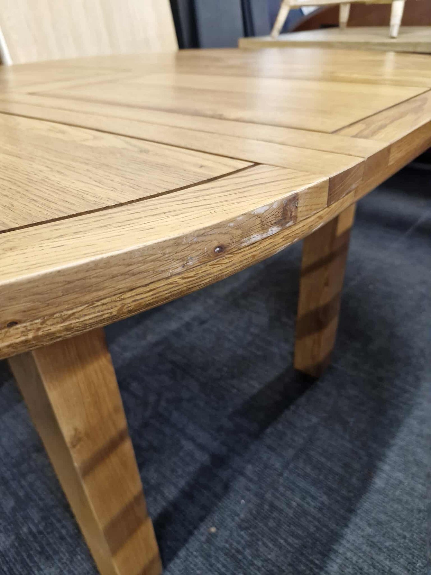 Extending Round Dining Table - Rustic Solid Oak / Oak Furnitureland KNIGHTSBRIDGE