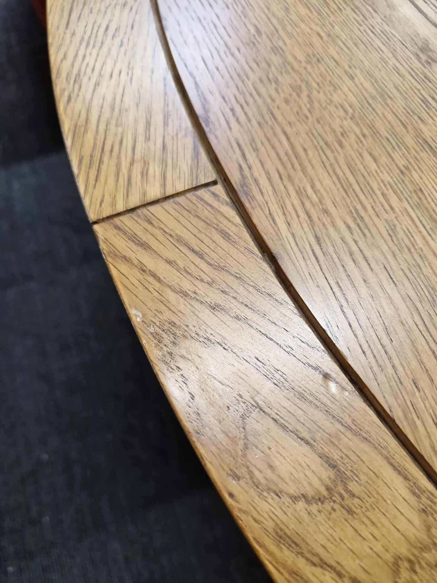 Extending Round Dining Table - Rustic Solid Oak / Oak Furnitureland KNIGHTSBRIDGE