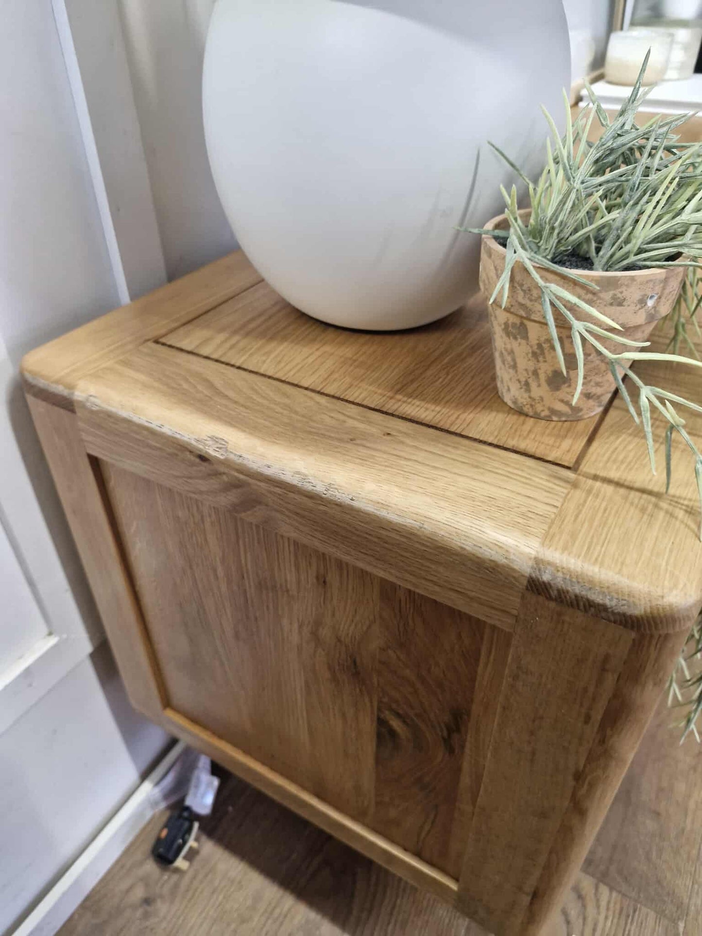 Solid Oak TV Stand / Oak Furnitureland
