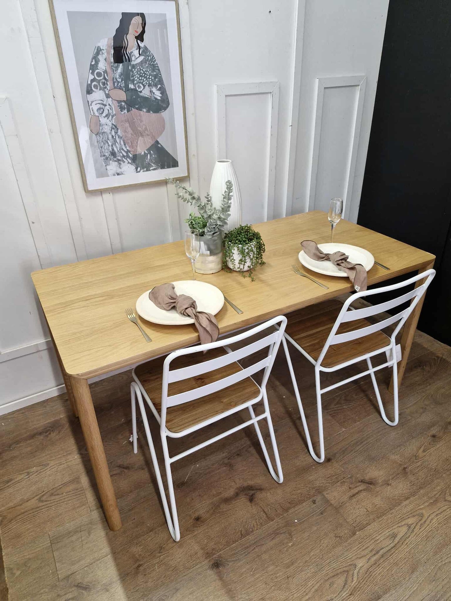 Oak Scandi Style Dining Table / 4-6 seater