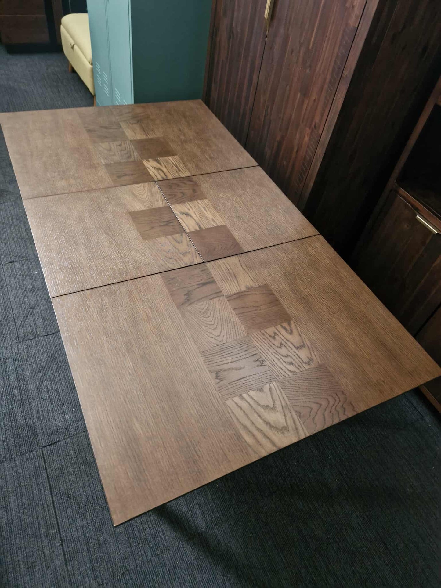 Extending Dining Table, Dark wood / CFS Gambit