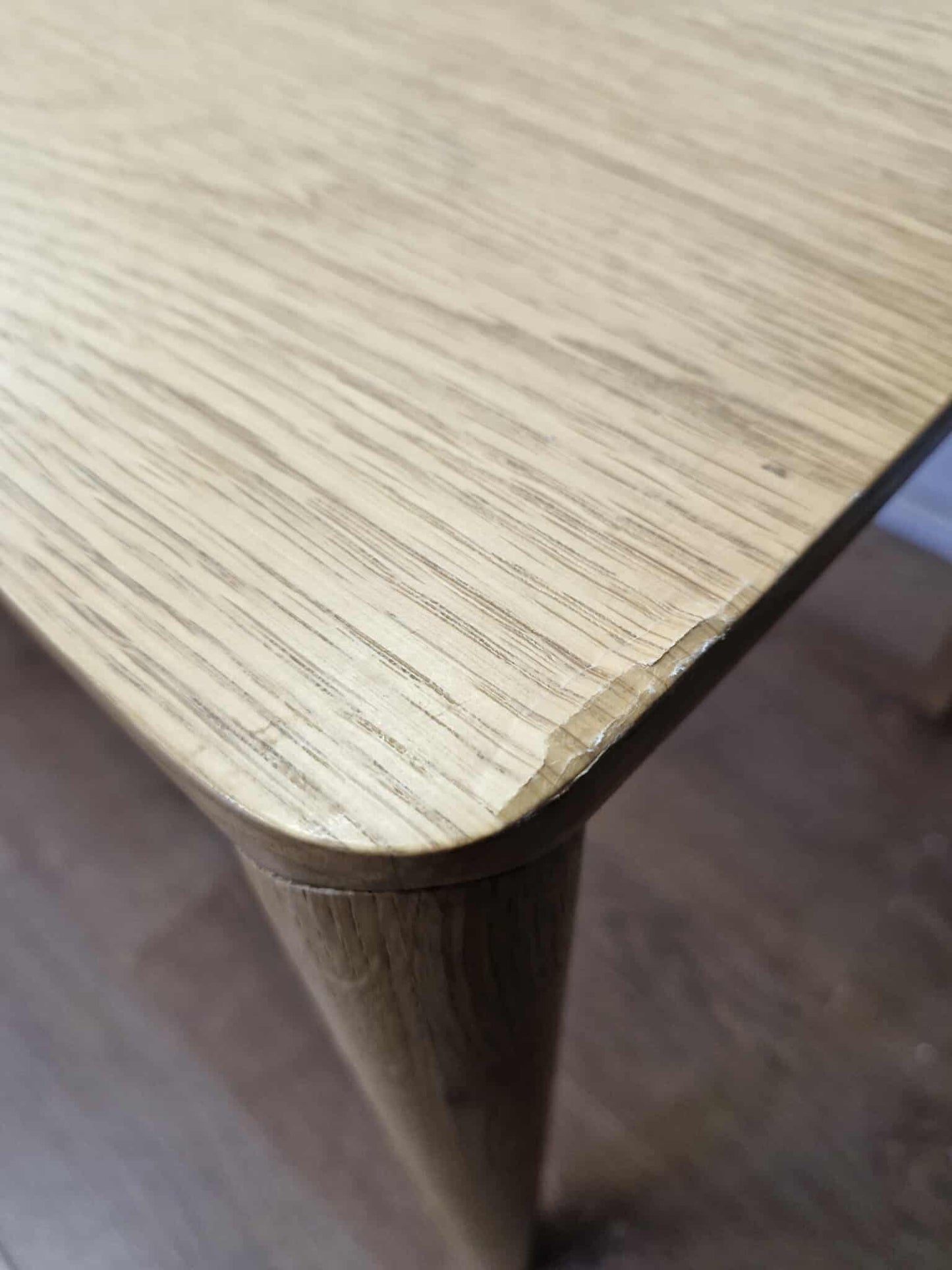 Oak Scandi Style Dining Table / 4-6 seater