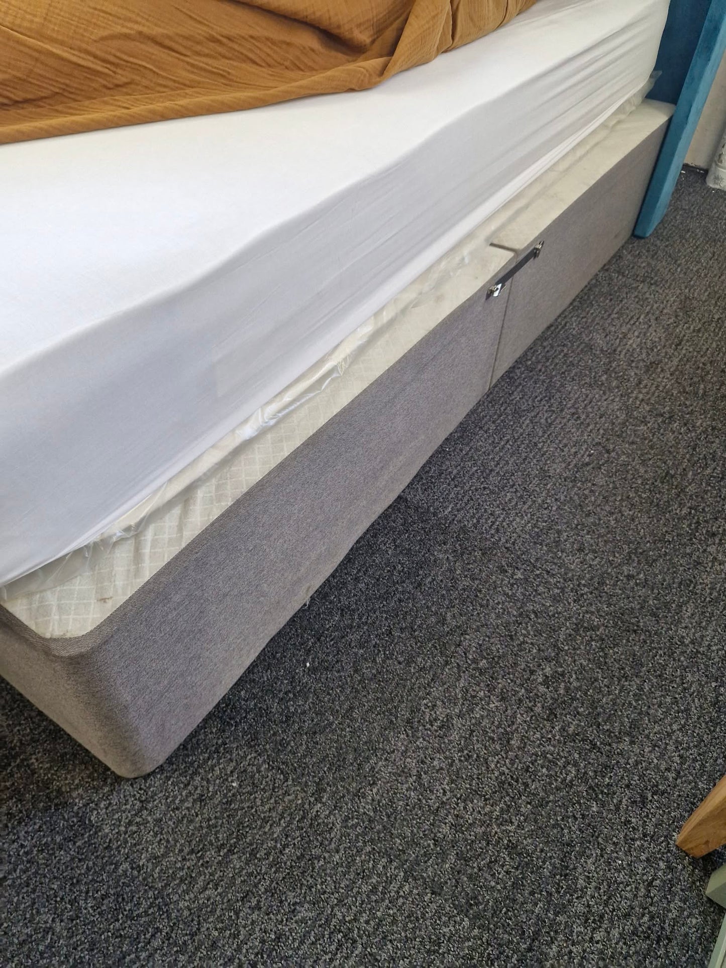 Divan King Size Bedframe- Grey and Teal / Turquoise