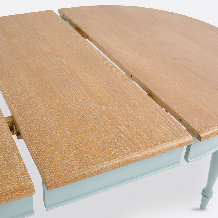 Extending Dining Table Round 4 seter to 12 seater Oval / Wood and Light Blue