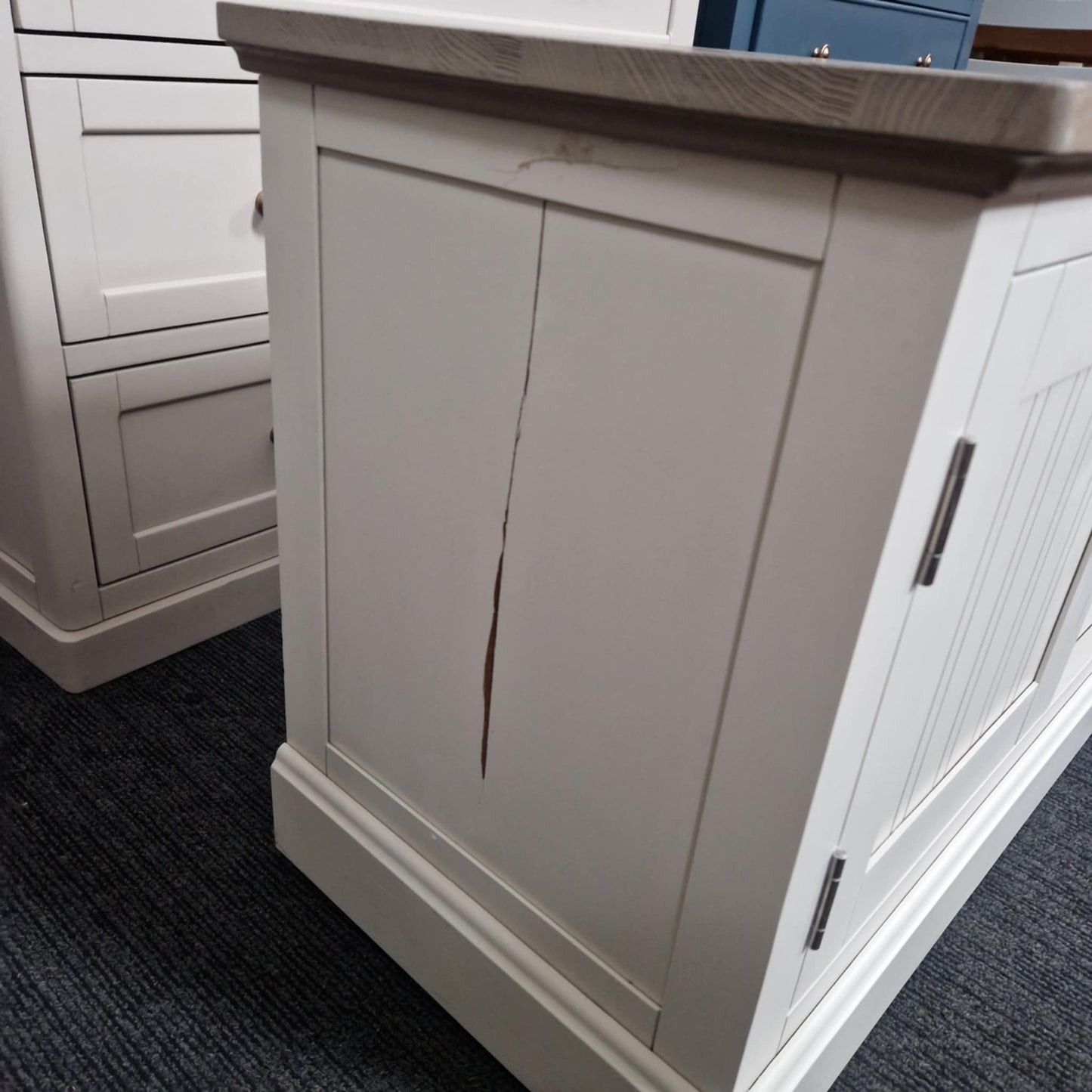 Grey TV Stand / Solid Wood / Oak FurnitureLand RRP £369