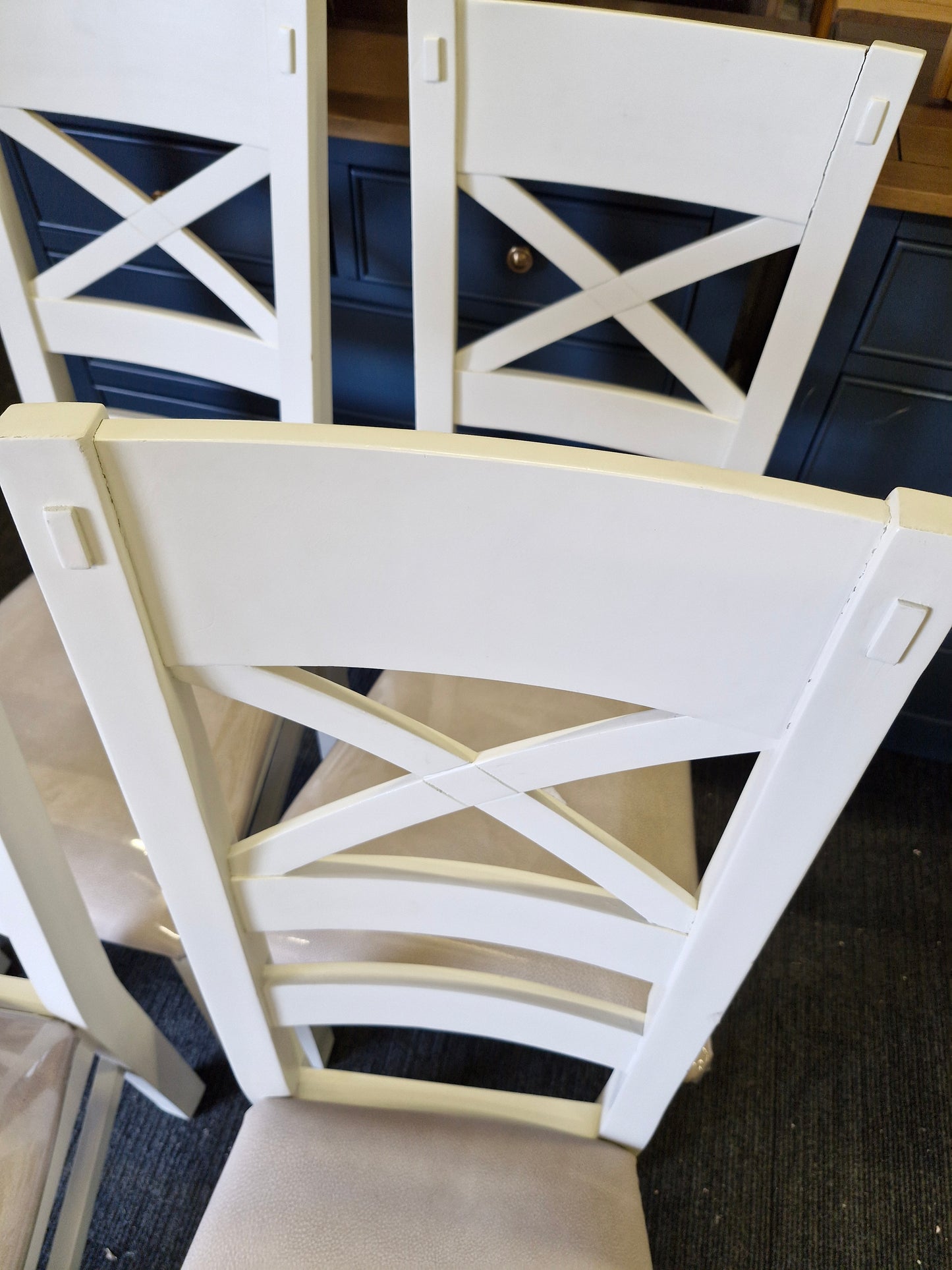 Set of 4 dining chairs  / Solid Wood Off-White and Beige Seat
