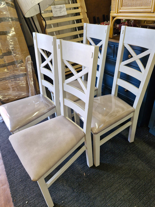 Set of 4 dining chairs  / Solid Wood Off-White and Beige Seat