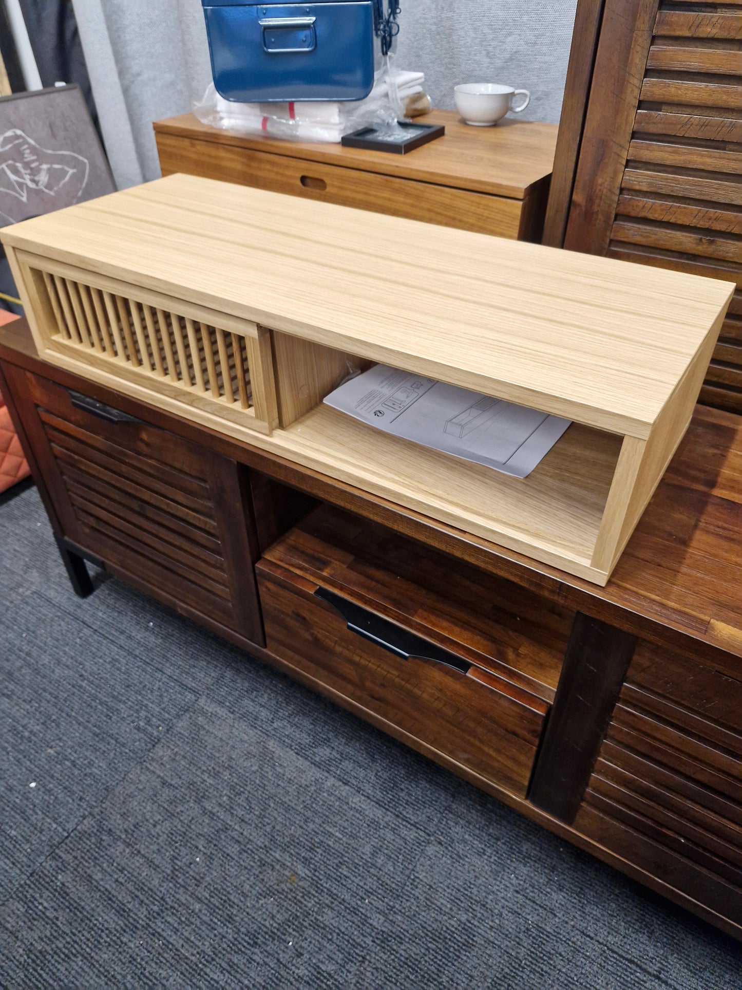 Oak Sliding Door Wall fix Shelf with storage