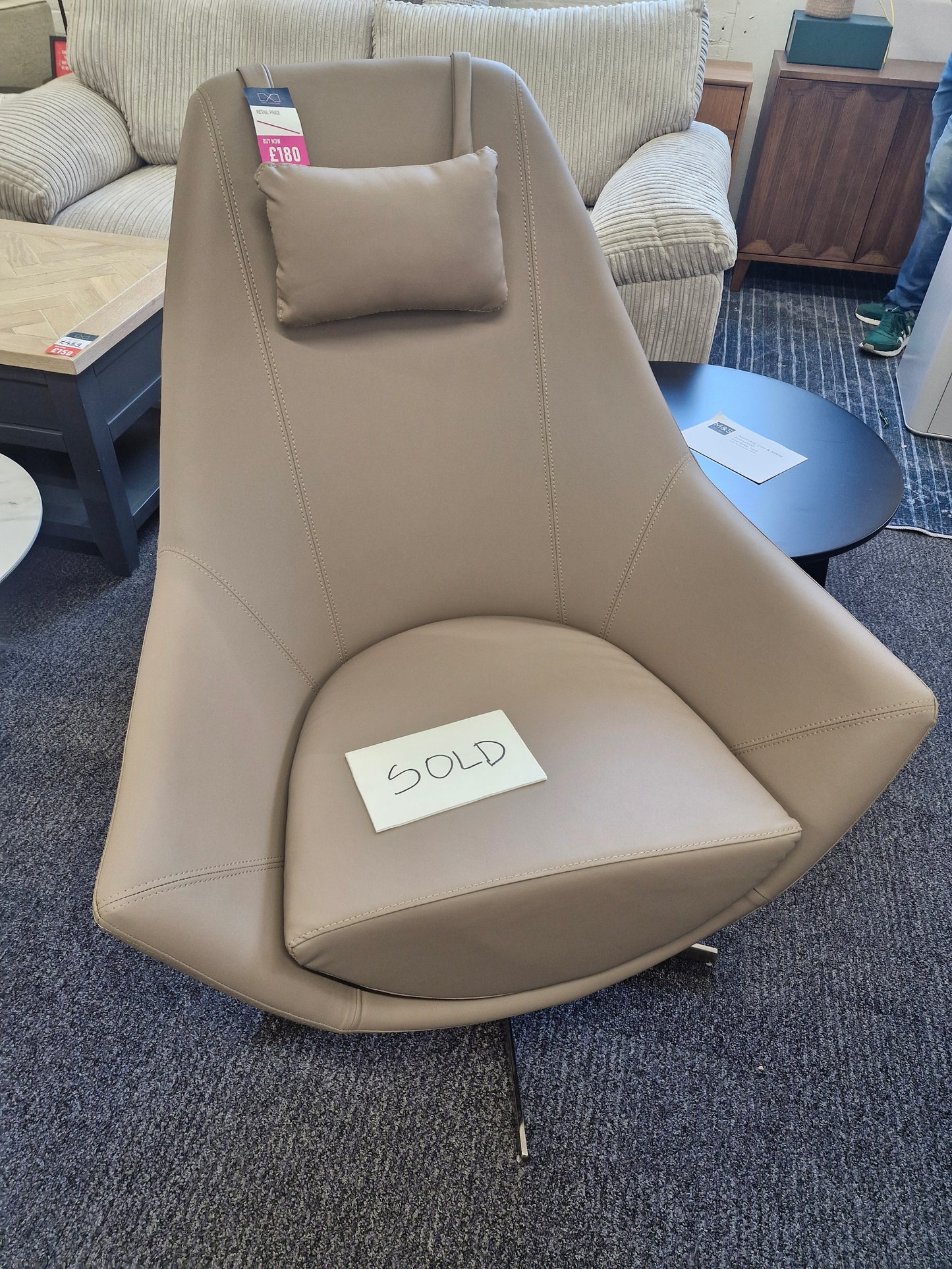 Furniture set
