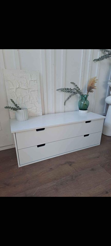 Low chest of drawers / Kids room toy storage bench