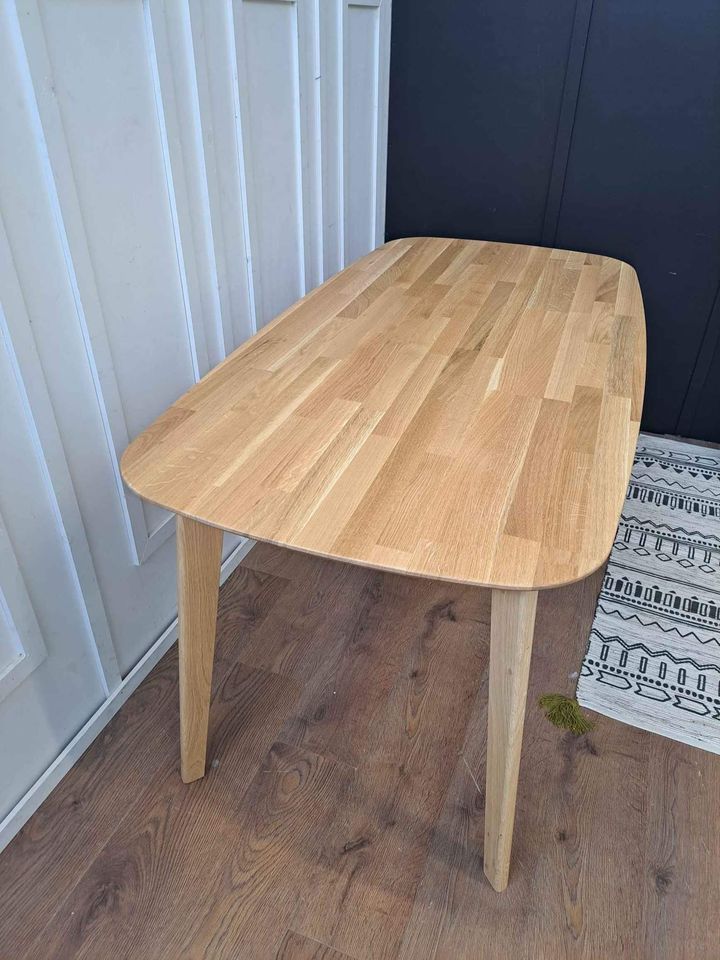 Solid Oak Dining table 160cm 4-6 seater