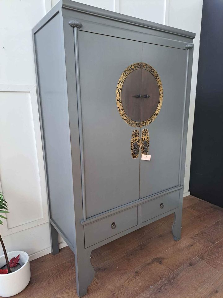 Oriental Wedding Cabinet Chinese wardrobe drink cabinet cool grey