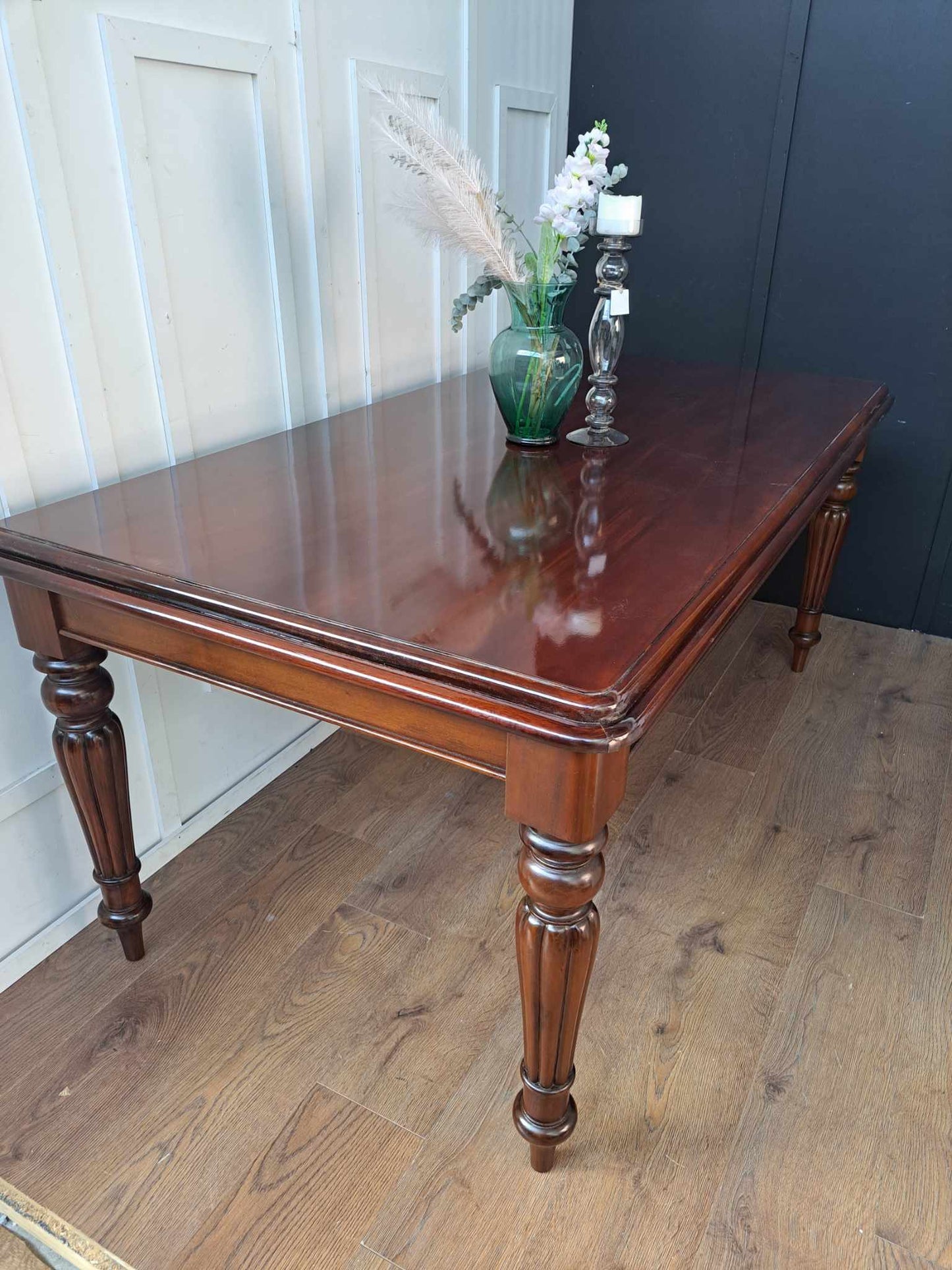 Victorian Style Mahogany Gloss Dining Table