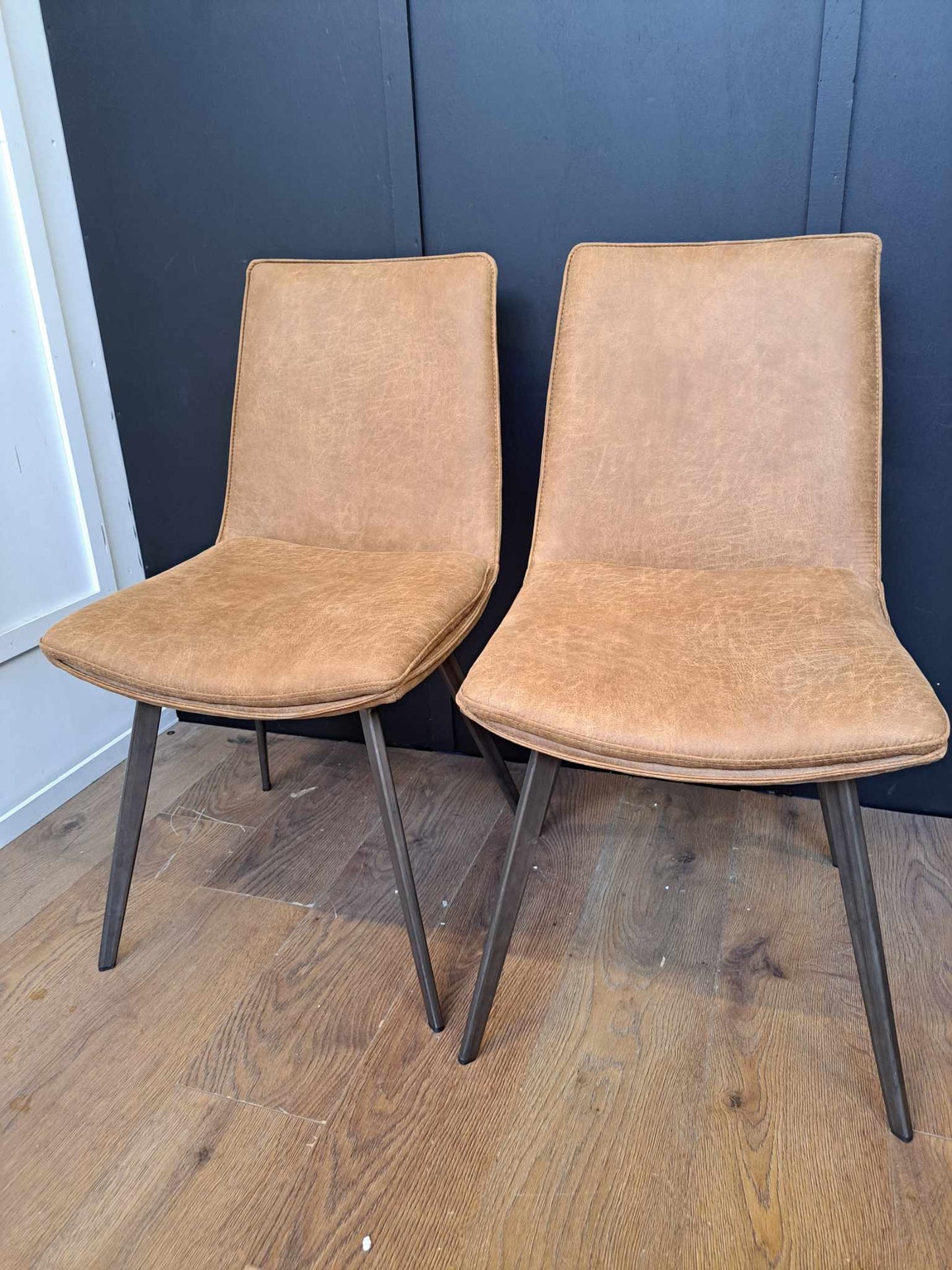 Set of 2 dining chairs Brown Leather and Metal Patina / RRP £565