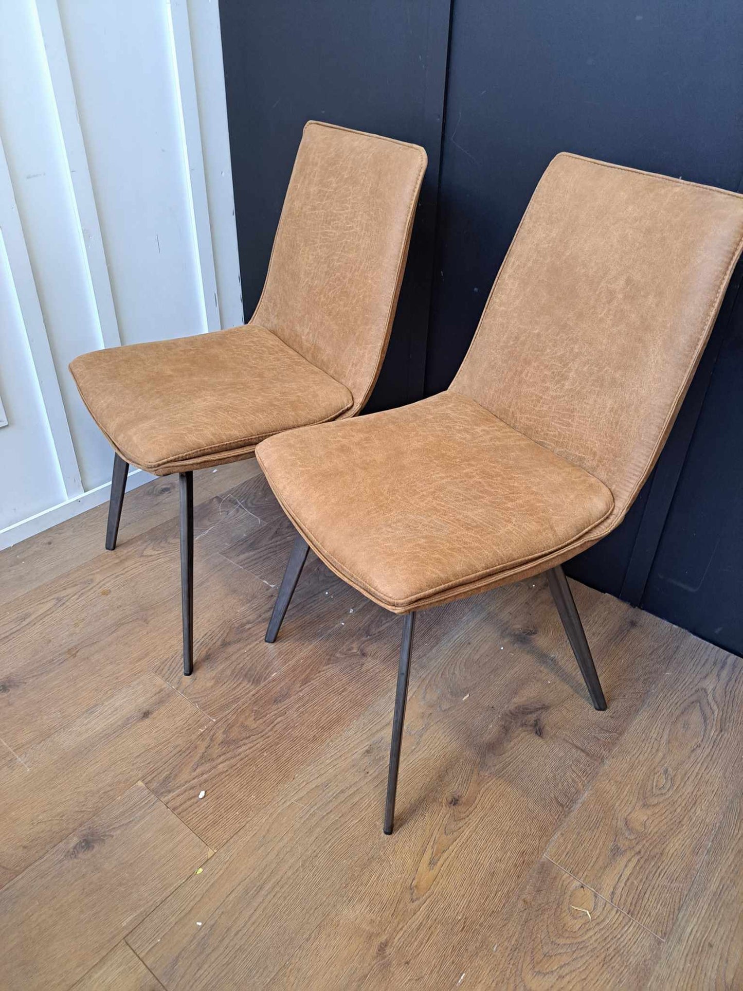 Set of 2 dining chairs Brown Leather and Metal Patina / RRP £565