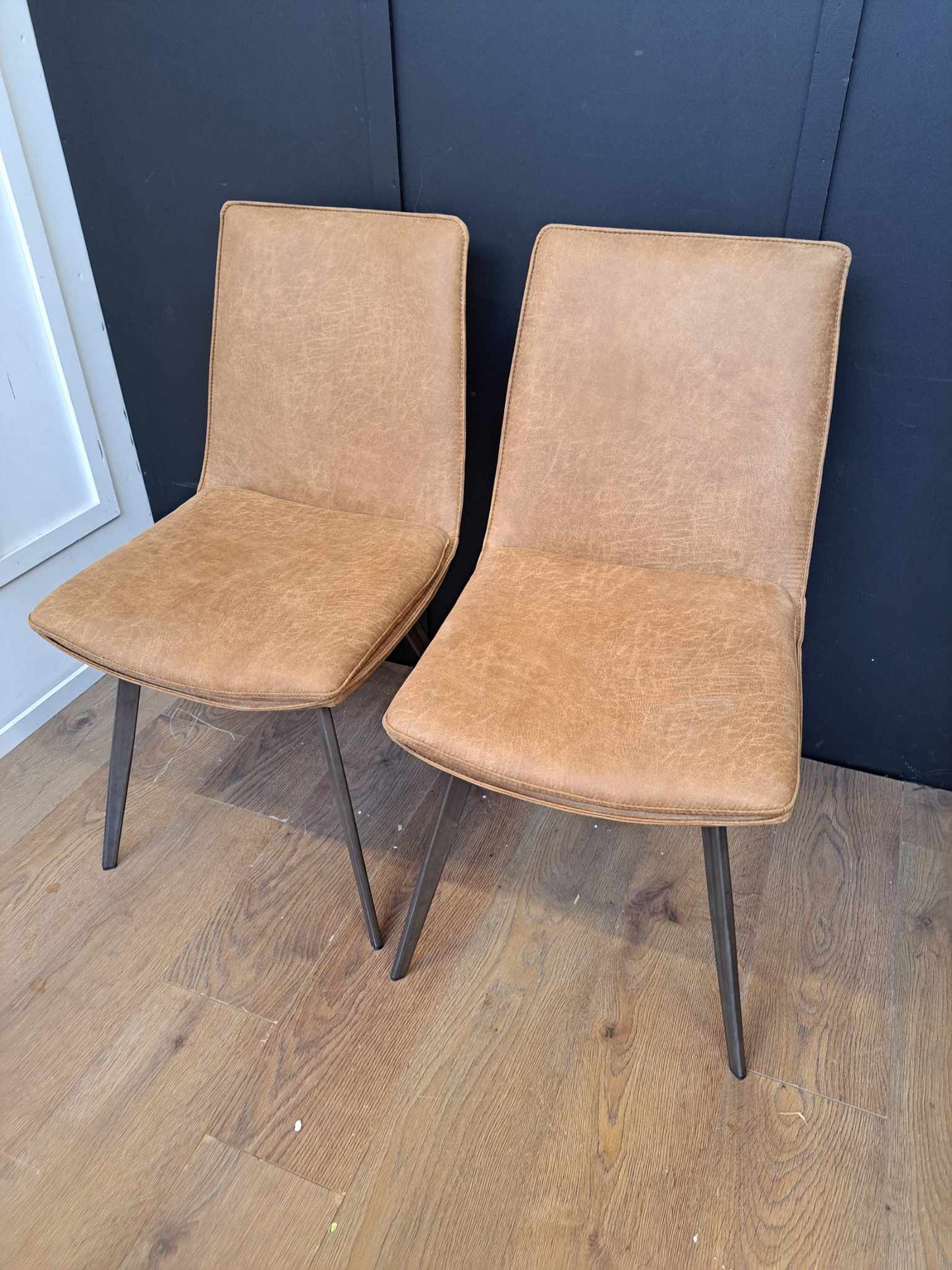 Set of 2 dining chairs Brown Leather and Metal Patina / RRP £565