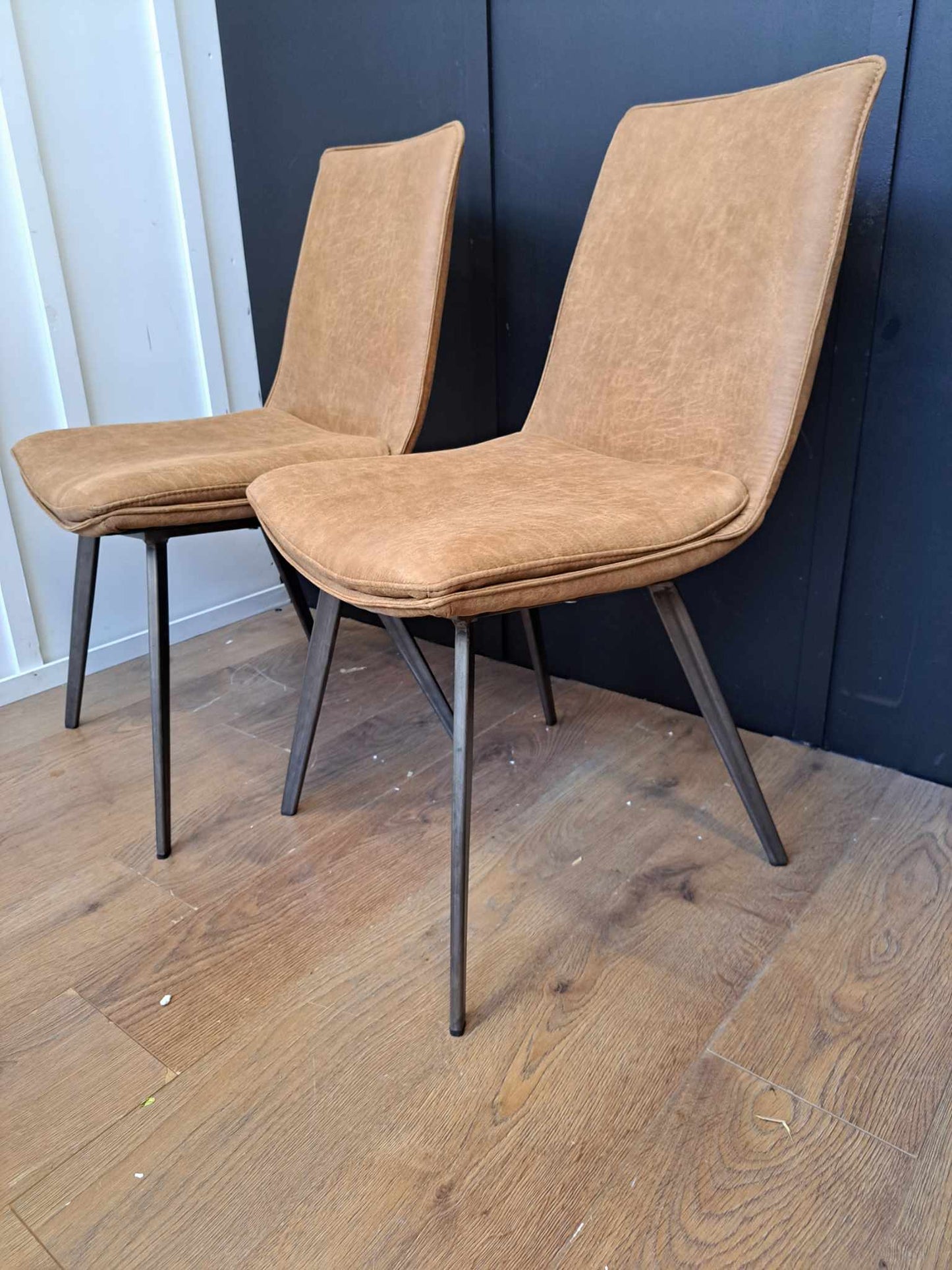 Set of 2 dining chairs Brown Leather and Metal Patina / RRP £565