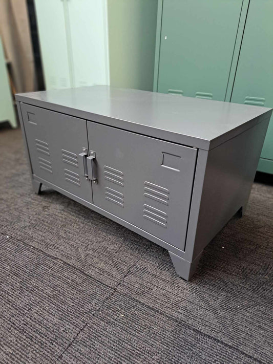 Grey metal Low cabinet Tv Stand / La Redoute Hiba Low 2-Door Metal Cabinet