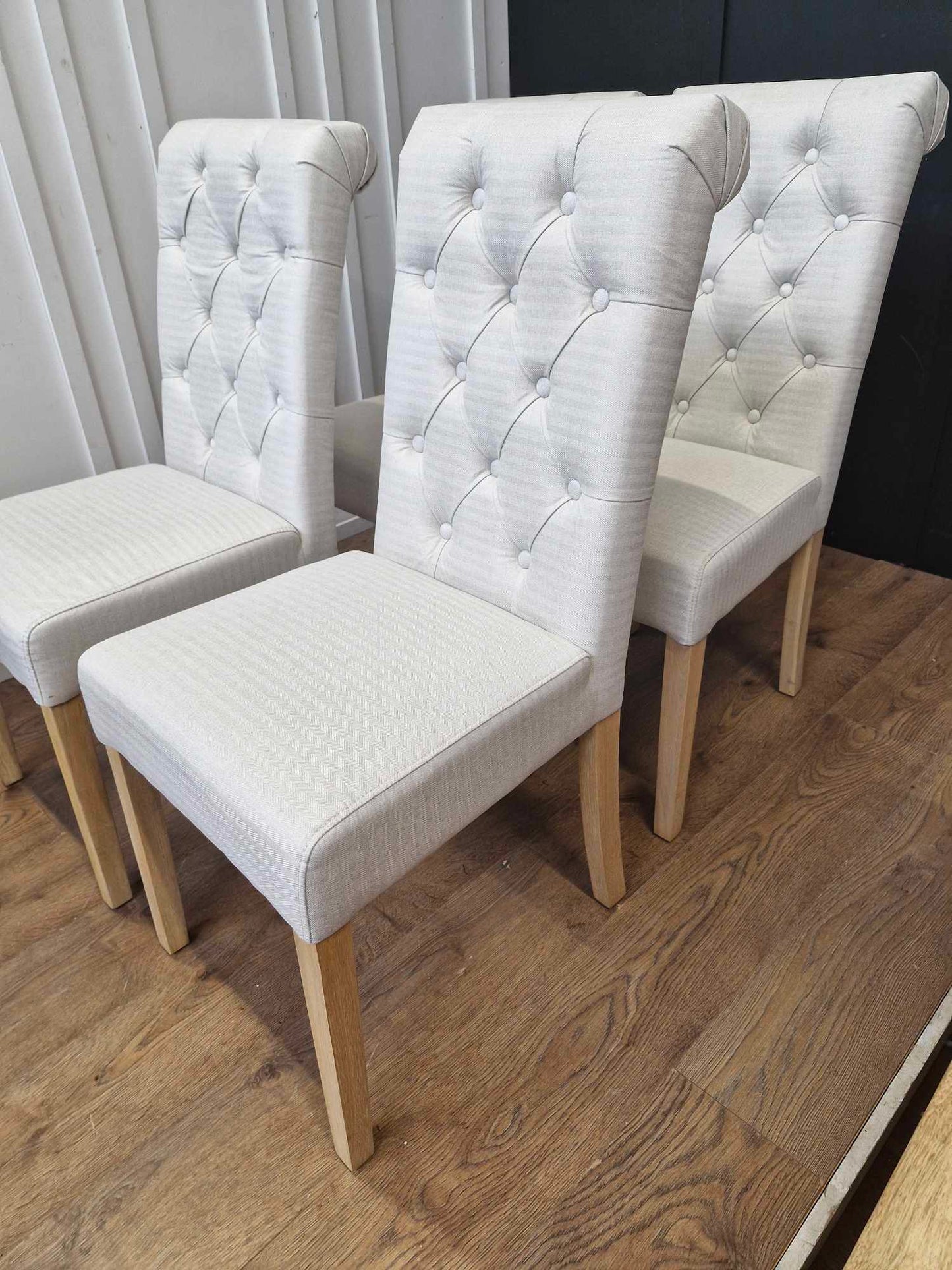 Dining Chairs set of x 4 / Light natural and oak