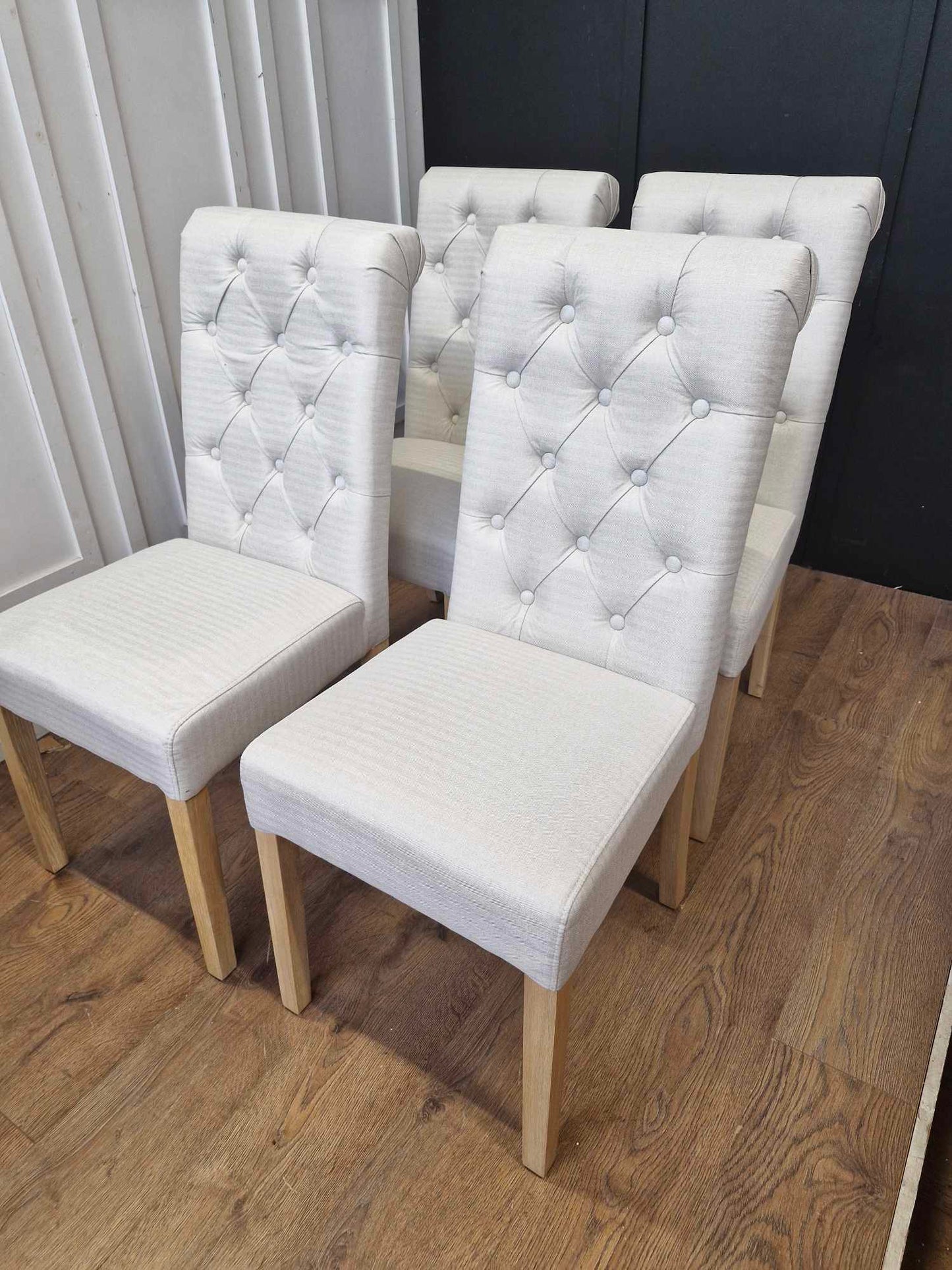 Dining Chairs set of x 4 / Light natural and oak